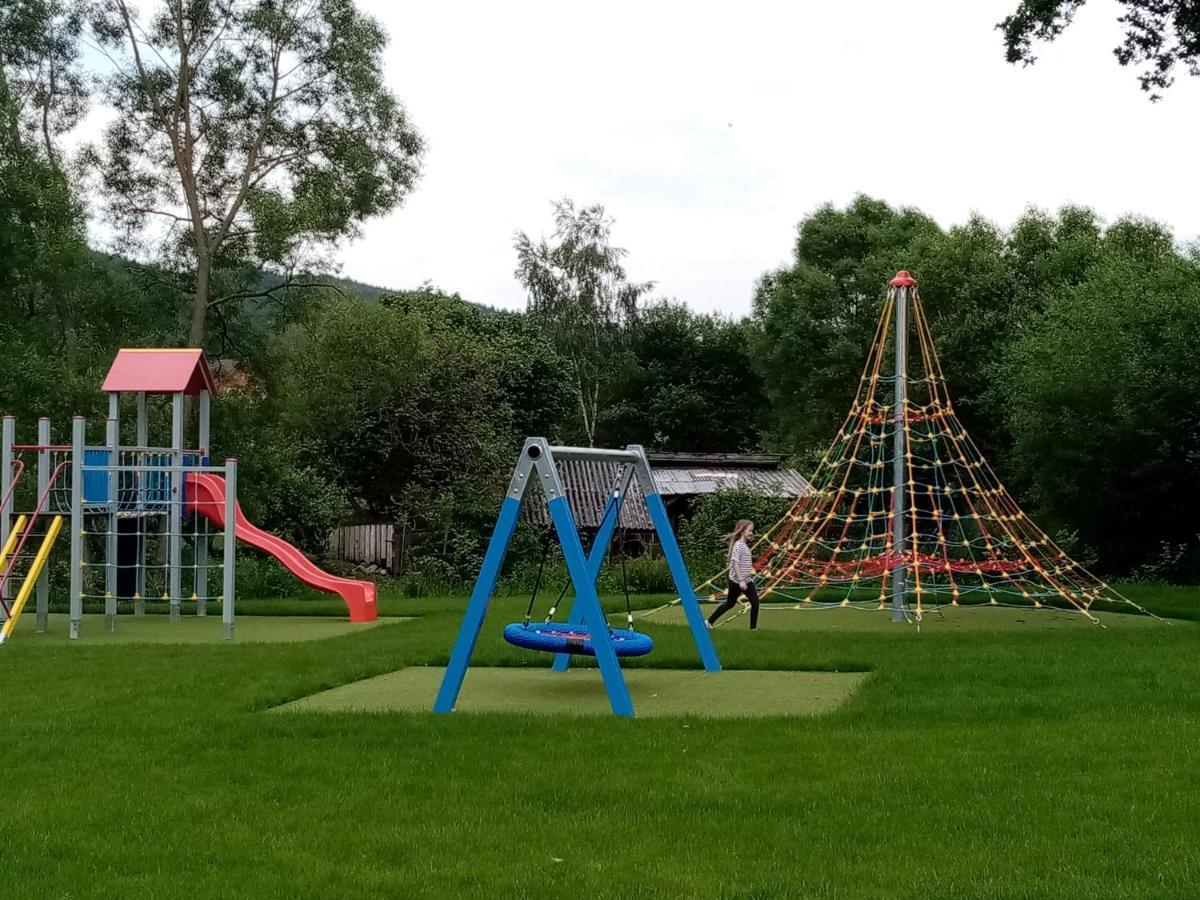 Mija Apartman S Vinnym Sklipkem, Zahradou A Grilem Kájov Exteriör bild