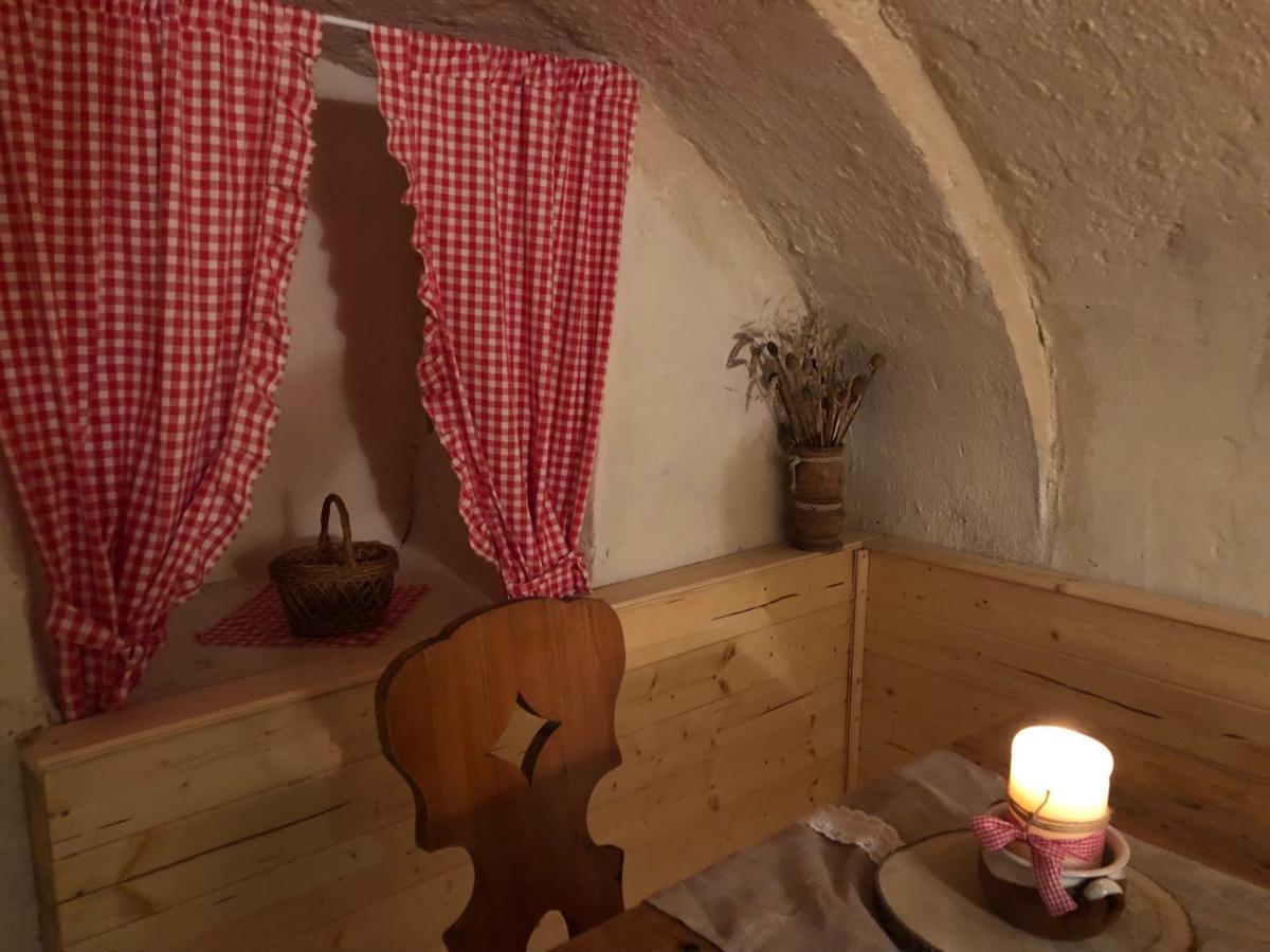 Mija Apartman S Vinnym Sklipkem, Zahradou A Grilem Kájov Exteriör bild