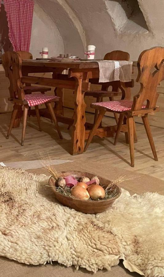 Mija Apartman S Vinnym Sklipkem, Zahradou A Grilem Kájov Exteriör bild